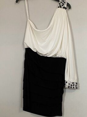 Jodi Kristopher Black and White One-Shoulder Dress with Embellished Sleeve